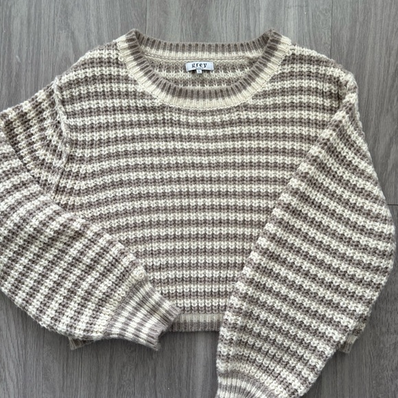Grey Bandit Sweaters - NWOT Grey Bandit Striped Knit Sweater - Cream and Brown L